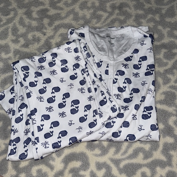 🩵 Roller Rabbit🩵 NWOT Moby Whale 2-Piece Long Pajama Set. Large. Never worn! - Picture 6 of 7